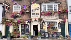 white cliffs country king's head